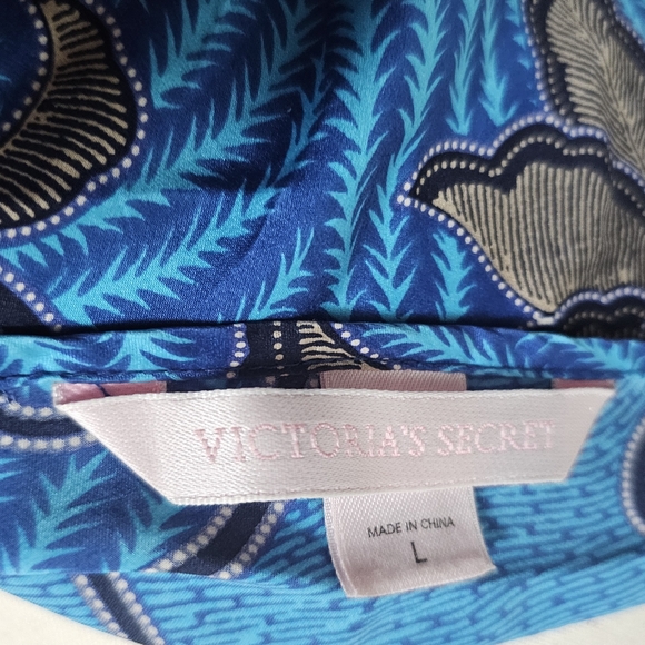 Vintage Y2K  Victoria's Secret 100% Silk Nightie - Picture 8 of 8